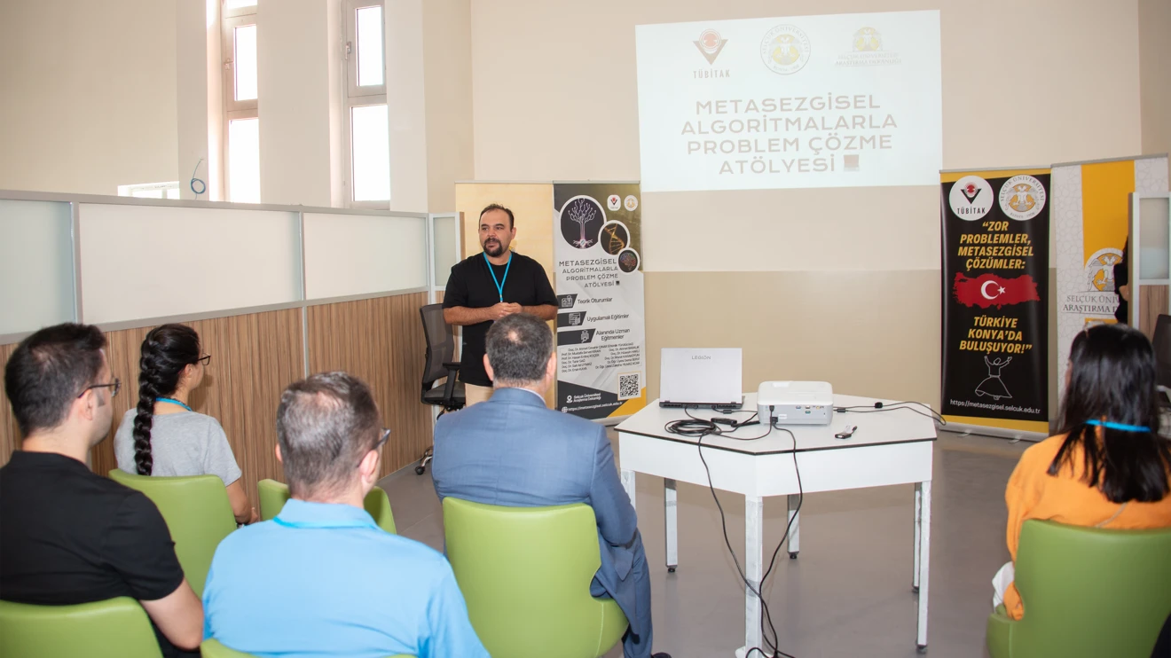 Metasezgisel Algoritmalarla Problem Çözme Atölyesi başladı